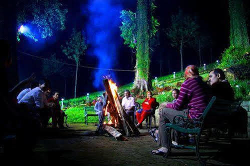 Oak Field Resort Munnar Ngoại thất bức ảnh