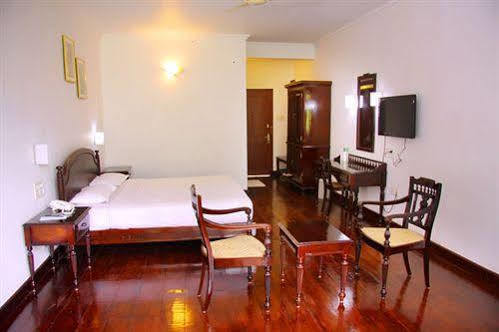 Oak Field Resort Munnar Ngoại thất bức ảnh
